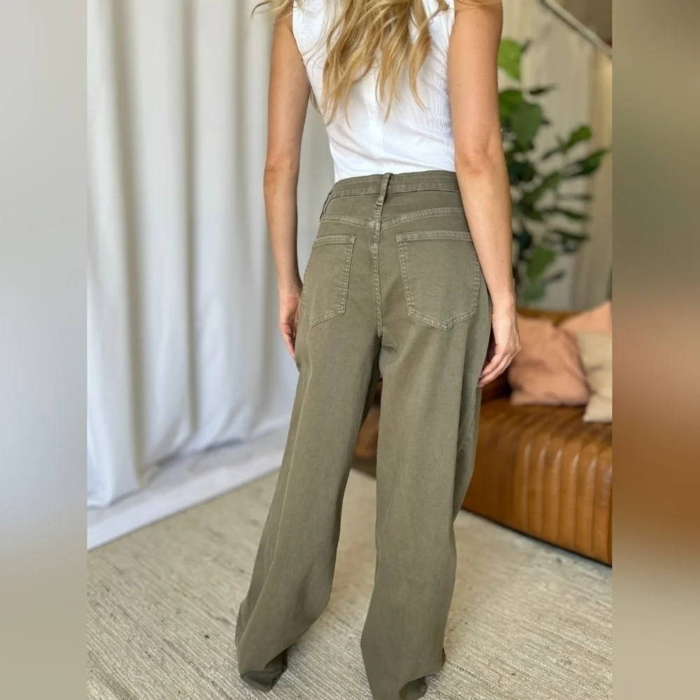 High‎ Rise Wide Leg Jeans - Picture 5 of 16
